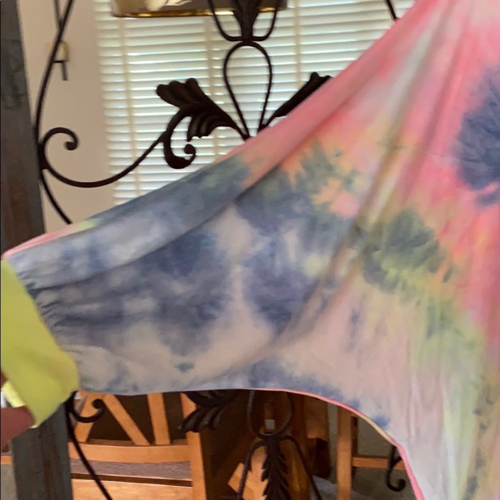 Plus size 3x long sleeve tie dye top soft! NWOT - Picture 2 of 3